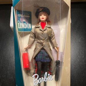 Vintage 1998 City Seasons Barbie
